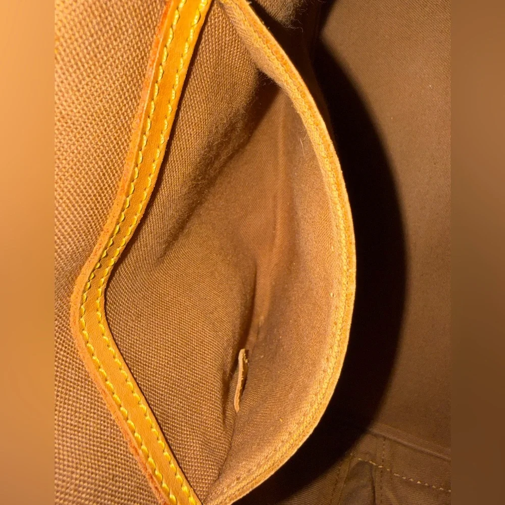 Louis Vuitton Alma Monogram Canvas Top Handle Vintage with D rings-see callouts